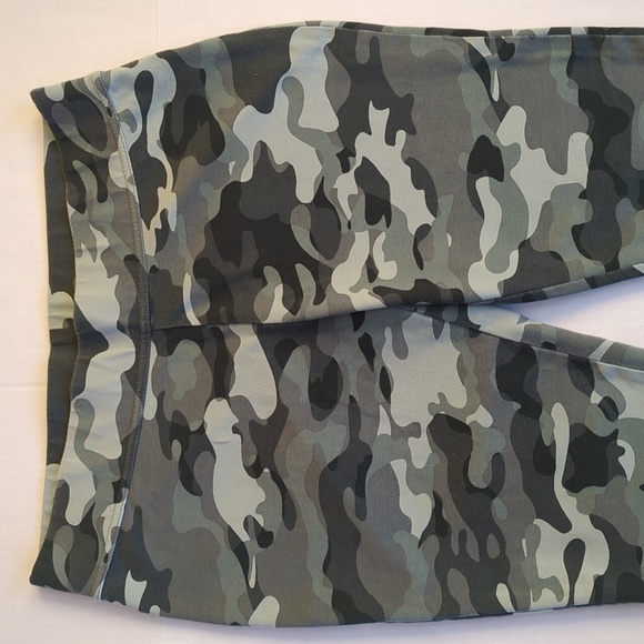 Lands' End Camouflage Starfish Legging Pant LARGE Green Camo - Picture 7 of 14